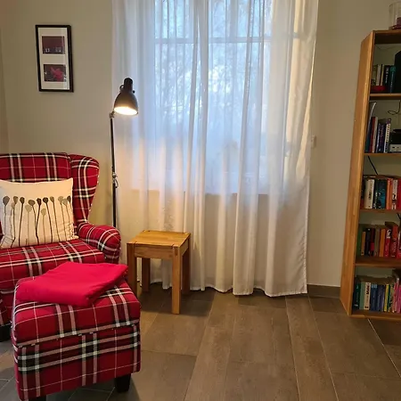 A12 Rote Haus Am Haff Ostseebad Rerik Holiday home Roggow